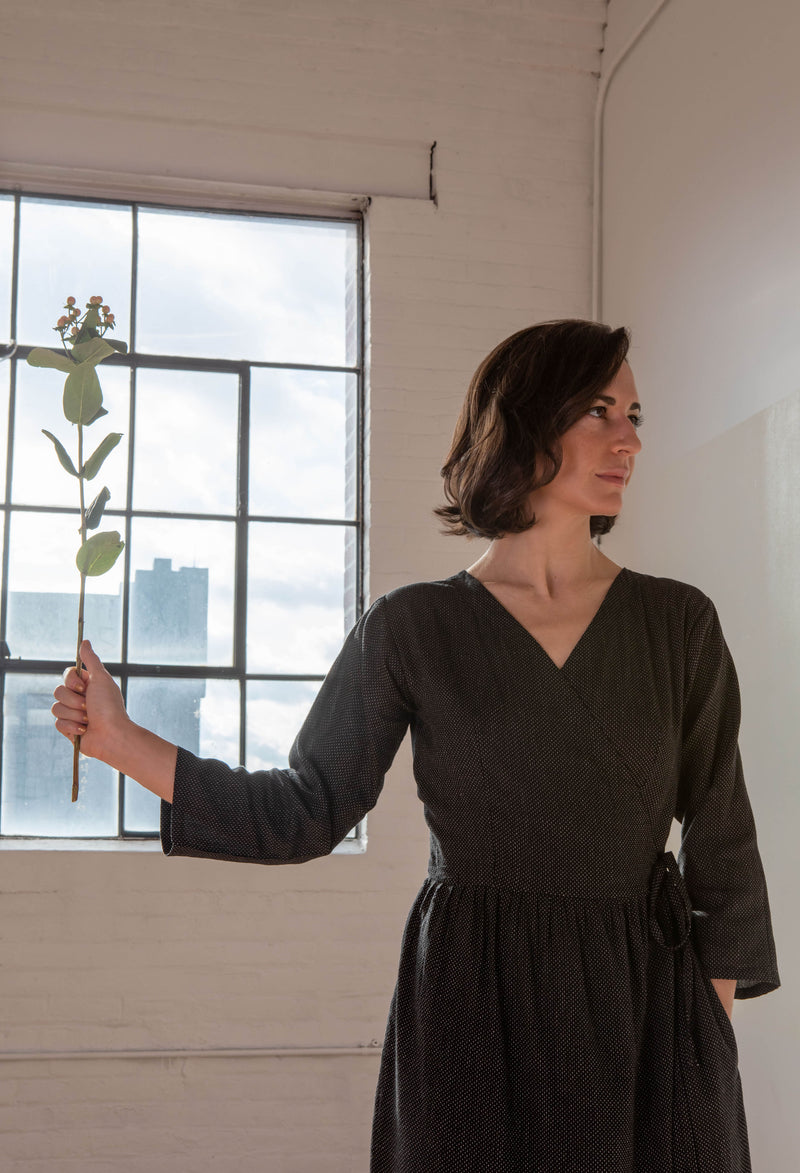 The KADY Dress - sustainable wrap dress midi black - Aida Zardoost